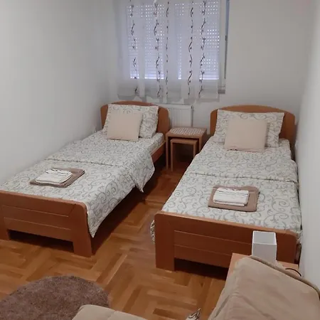 Dora Apartment