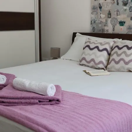 Dora Apartment