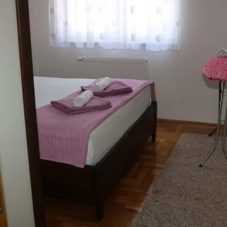 Apartment Dora