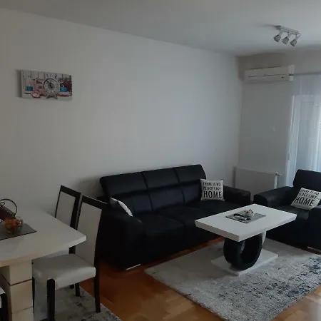 Apartman Dora