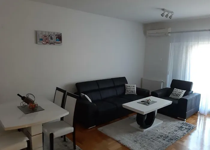 Apartment Dora